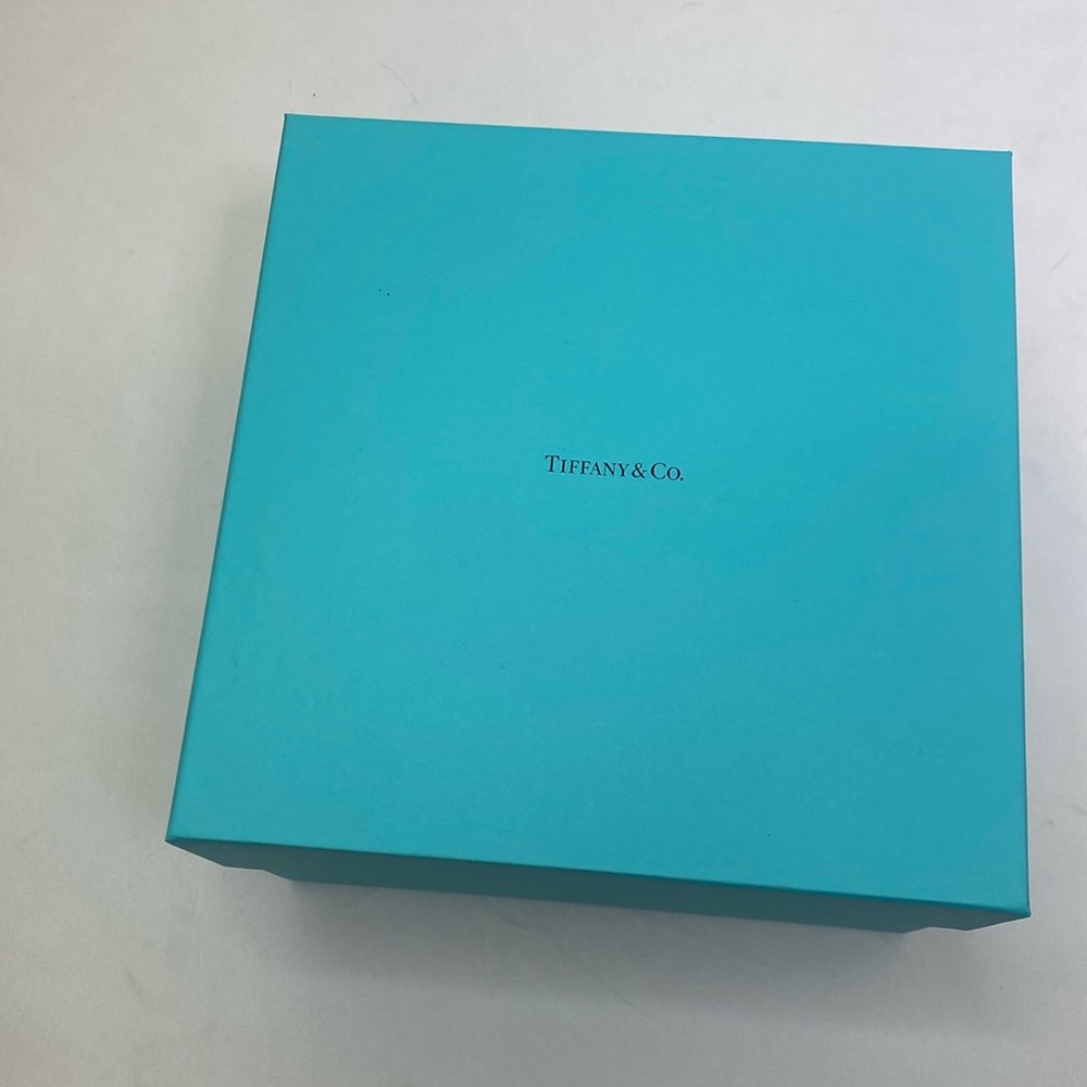 Empty Tiffany & Co 10x10x7 Gift Box
